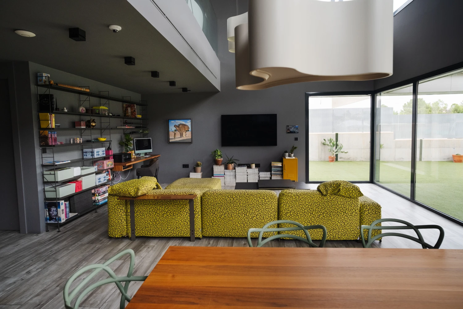 LOFT MJR