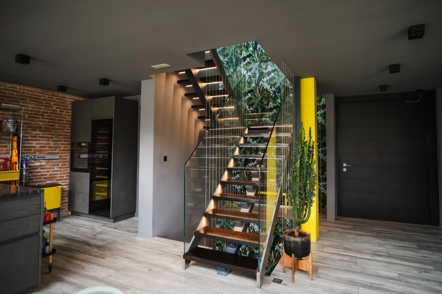 LOFT MJR
