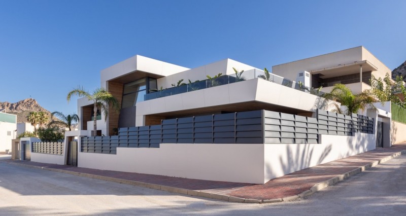 Excalibur House